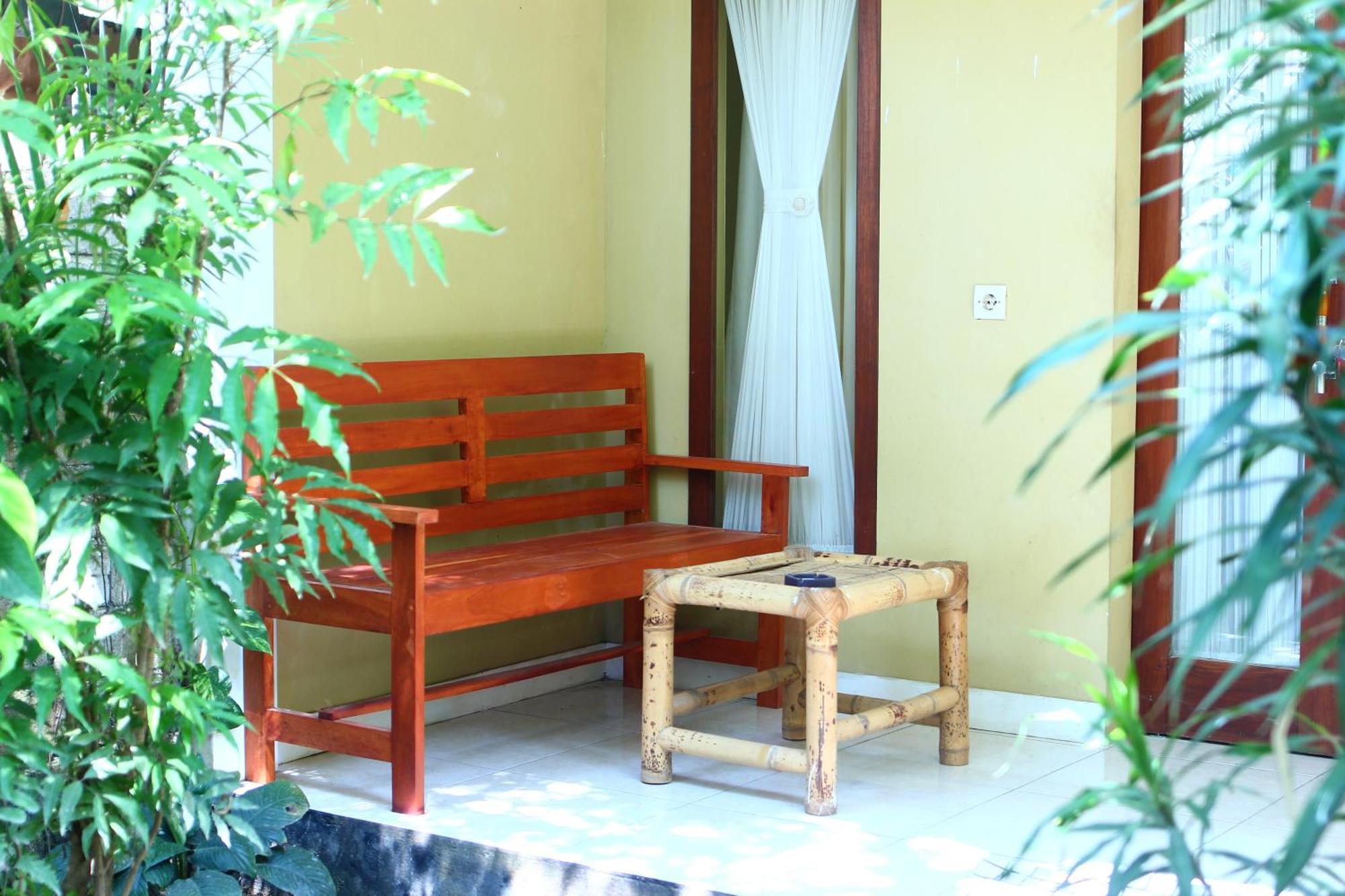 Three V Homestay Kuta  Экстерьер фото